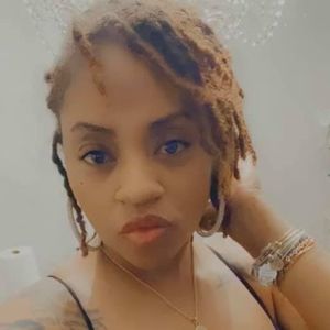 Meet your Posher, Sade